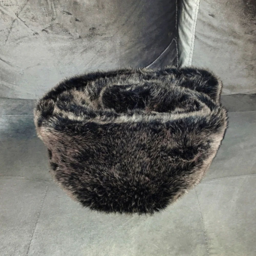 FRONT GATE LUXURIOUS FAUX FUR INFINITY SCARF, SABLE COLOR (Gray/Black/Tan)